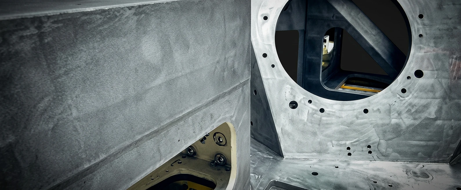 大型矿物铸件结构件展示精密安装面