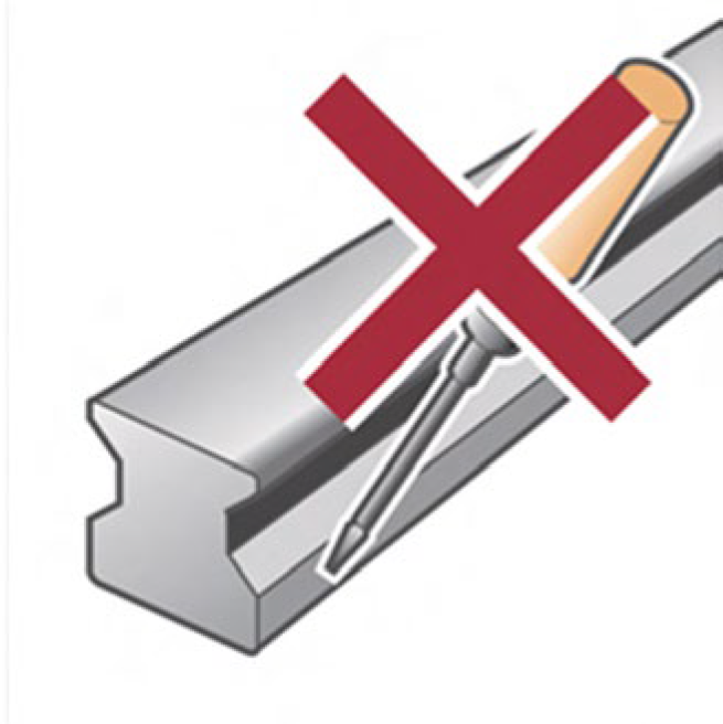 Fig.29 Avoid tool contact with measuring scale